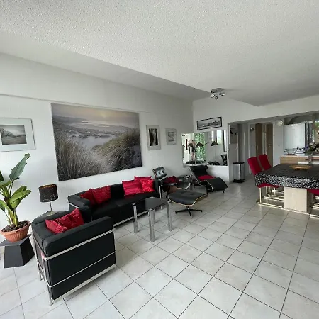 Naturist Port Ambonne Melrose View