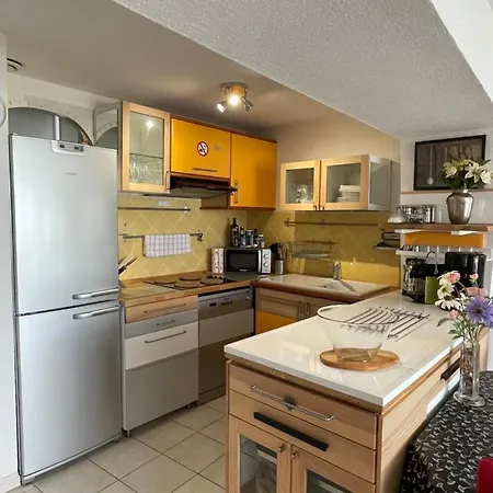 Naturist Port Ambonne Melrose View *