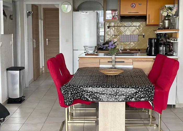 Apartment Naturist Port Ambonne Melrose View